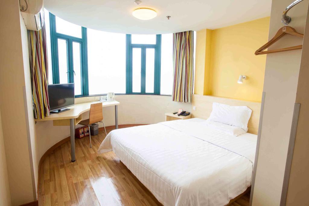 שונדה 7Days Inn Foshan Beijiao Nanchang Road חדר תמונה